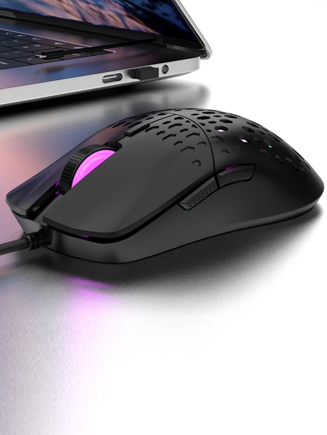 Wireless gaming mouse